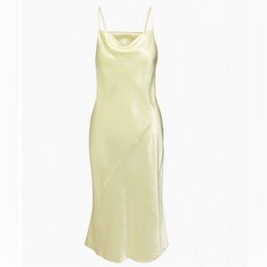 - Aritzia babaton dress